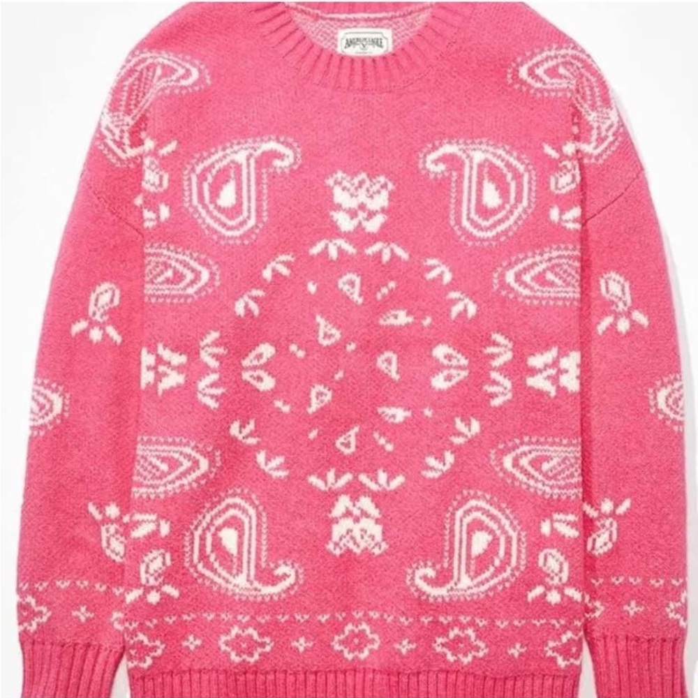 SOLD 🪩 American Eagle paisley sweater